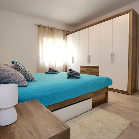 Apartament Chiarina 1 *