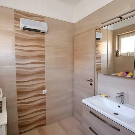 Apartament Chiarina 1 *